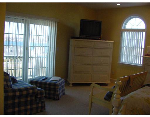 21 Hoover Road Middletown, RI 02842 - Photo 8 of 20 Master Bedroom. Furnished Master Bedroom - Main House
