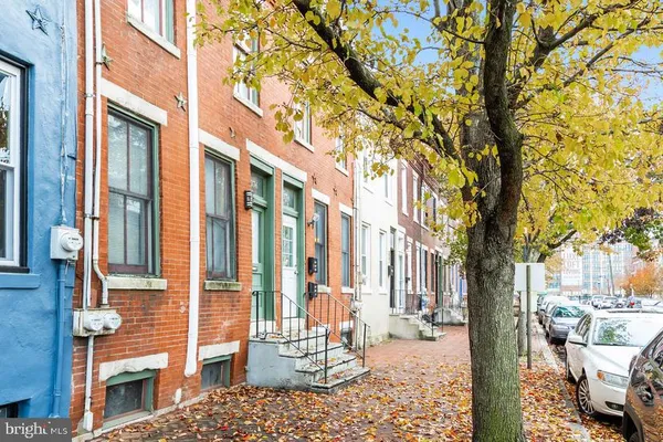 a view of a outdoor space and a street