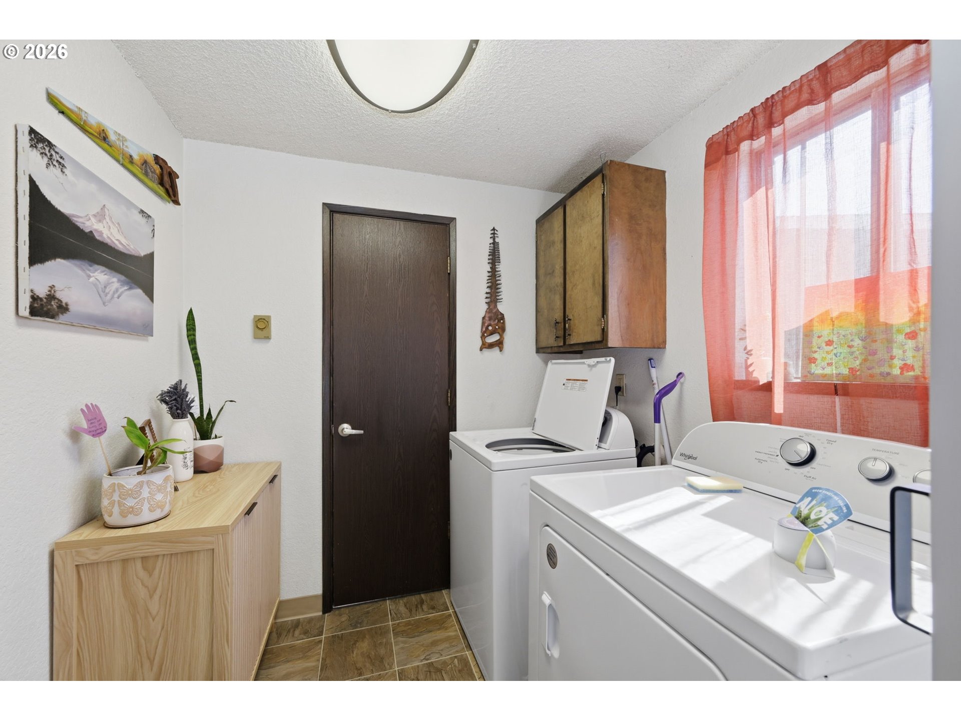 2018 Debra Drive Springfield, OR 97477 - Photo 14 of 42 a bathroom with a sink and a mirror