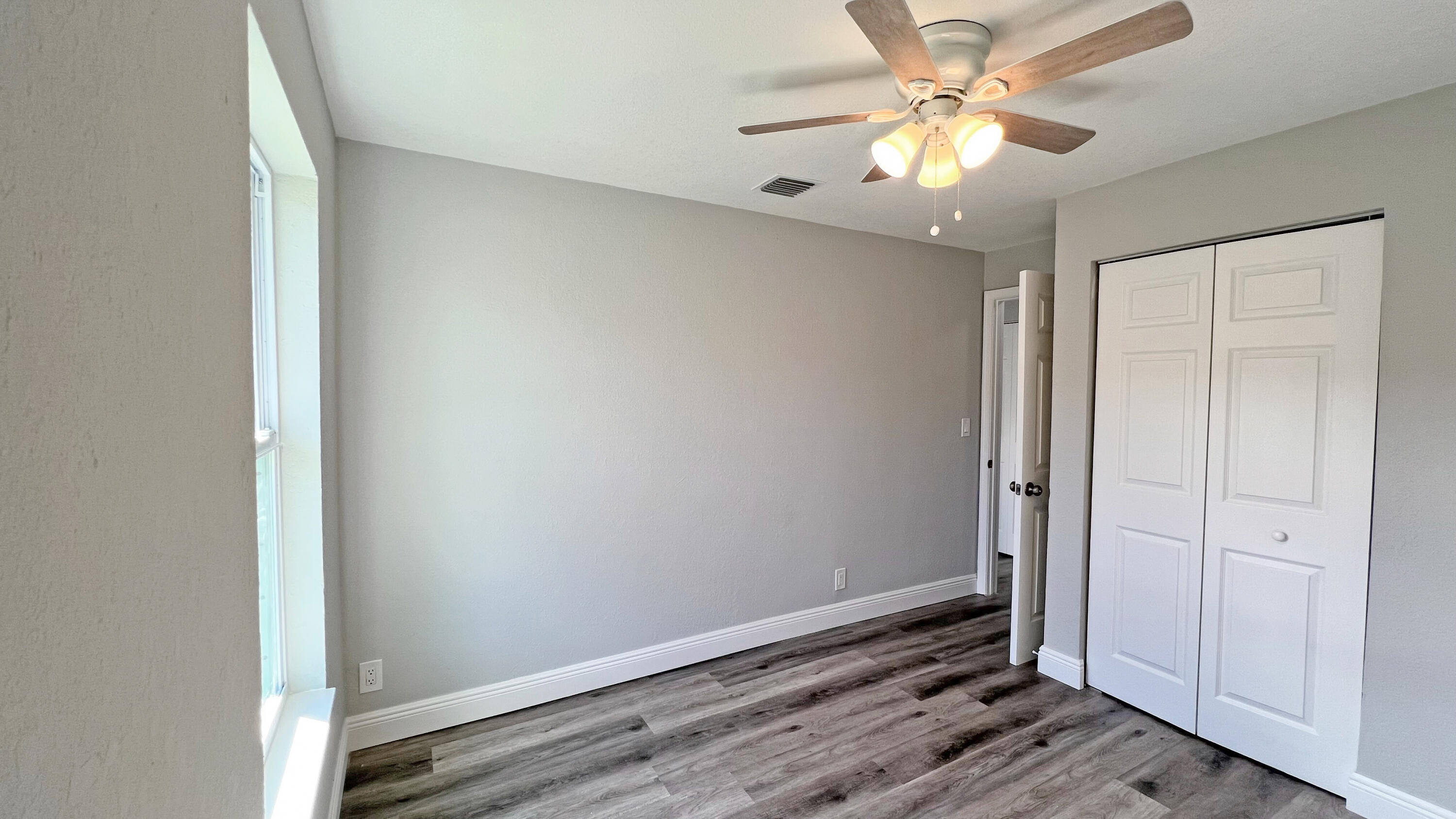 1237 West 24th Street Riviera Beach, FL 33404 - Photo 8 of 12 08