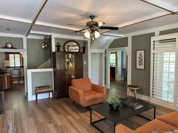 $2,600 | 2579 Second Street, Fort Myers, FL 33901