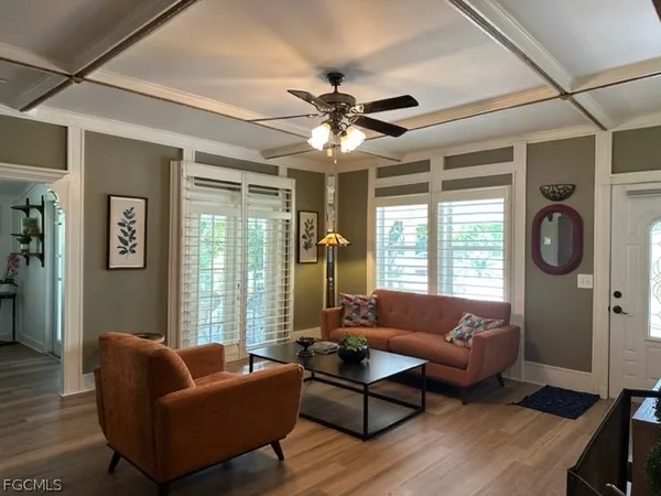 $2,600 | 2579 Second Street, Fort Myers, FL 33901