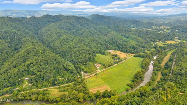 $378,000 | 5367 Clinch River Highway, Gate City, VA 24251