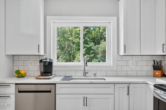 $378,000 | 5367 Clinch River Highway, Gate City, VA 24251