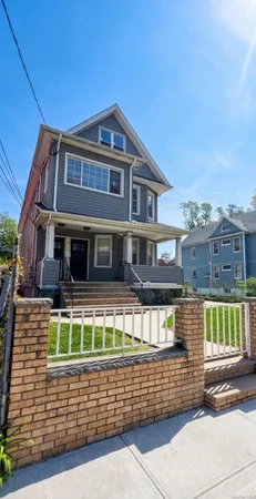 $3,300 | 97 Elm Street | West Brighton