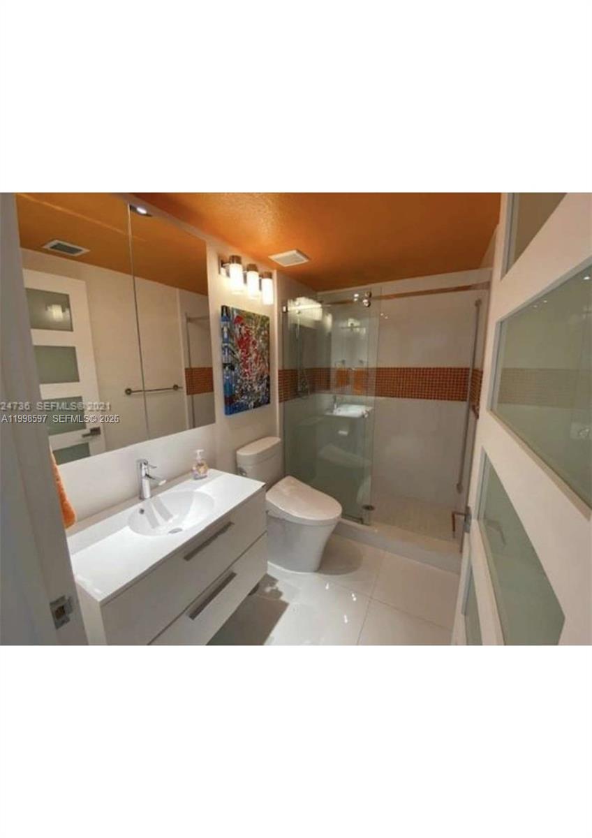 17050 North Bay Road, Unit 605 Sunny Isles Beach, FL 33160 - Photo 12 of 14
