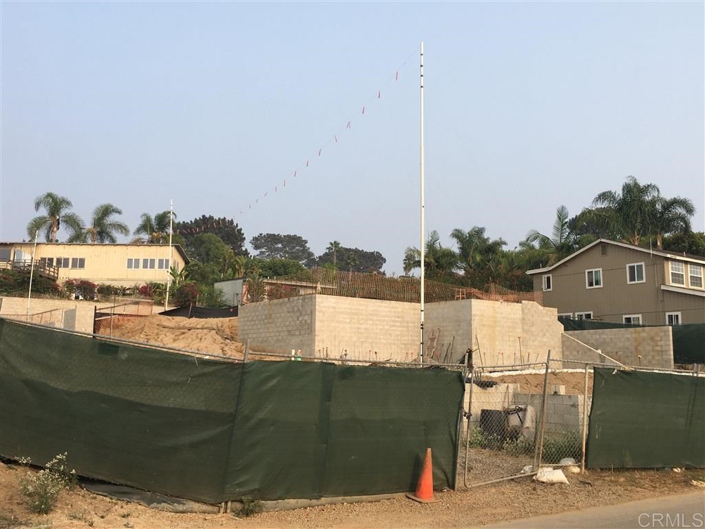 402 South Rios Avenue Solana Beach, CA 92075 - Photo 1 of 1 Gallery Image 1