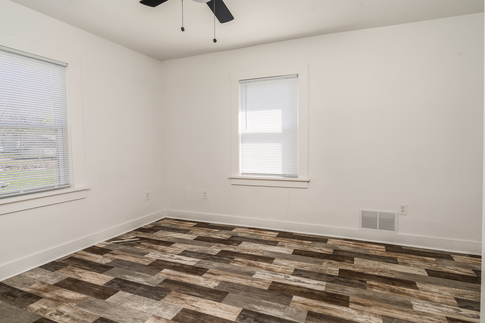 905 Airport Road Mount Vernon, IL 62864 - Photo 13 of 22