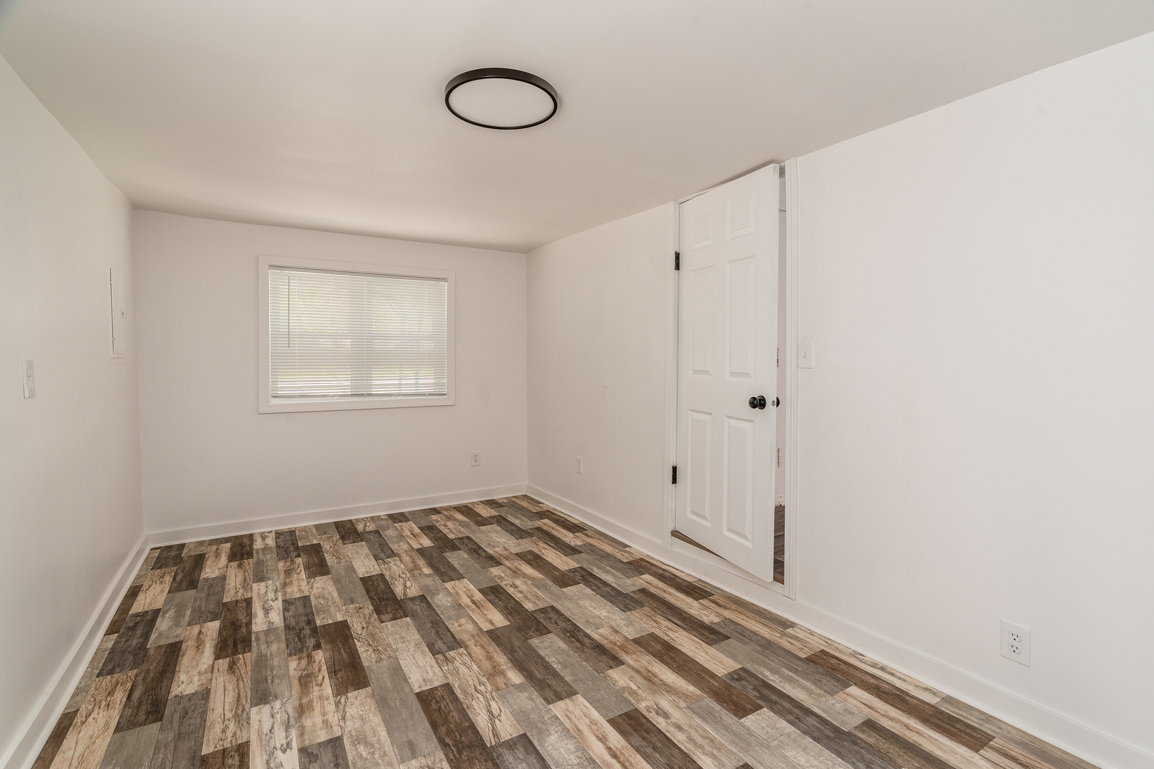 905 Airport Road Mount Vernon, IL 62864 - Photo 17 of 22