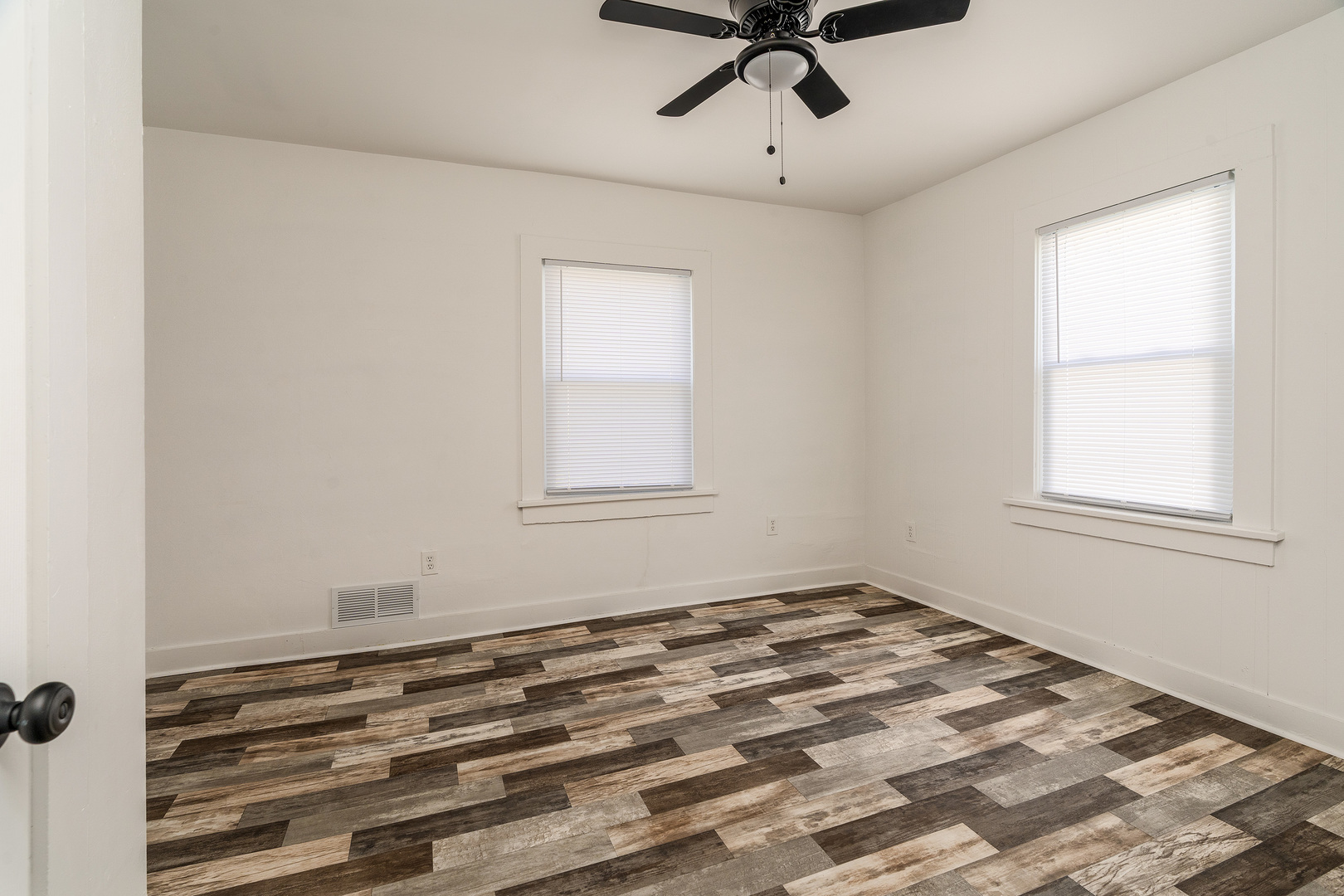 905 Airport Road Mount Vernon, IL 62864 - Photo 9 of 22