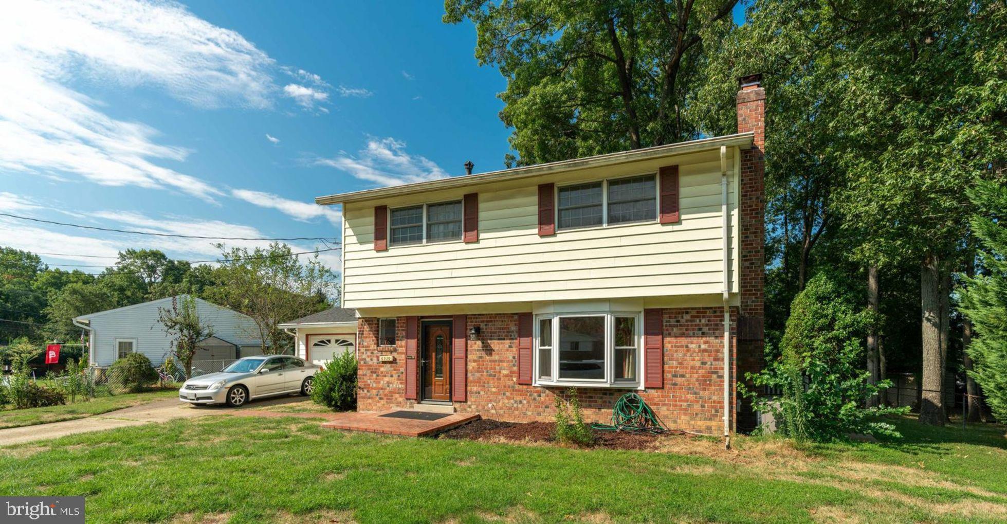 6910 Ontario Street Springfield, VA 22152 - Photo 2 of 31 Exterior Front