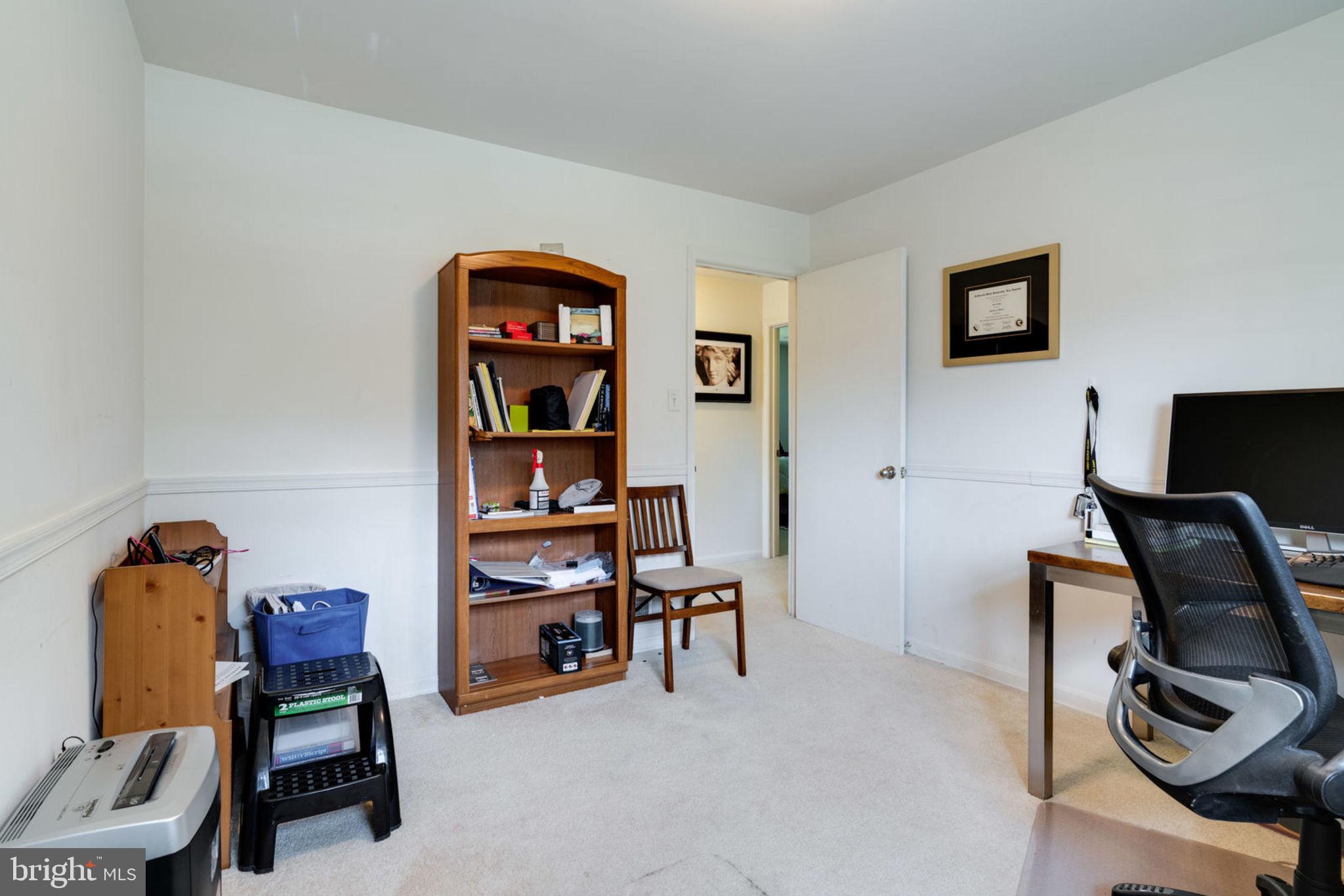 6910 Ontario Street Springfield, VA 22152 - Photo 23 of 31 Office/Bedroom #4