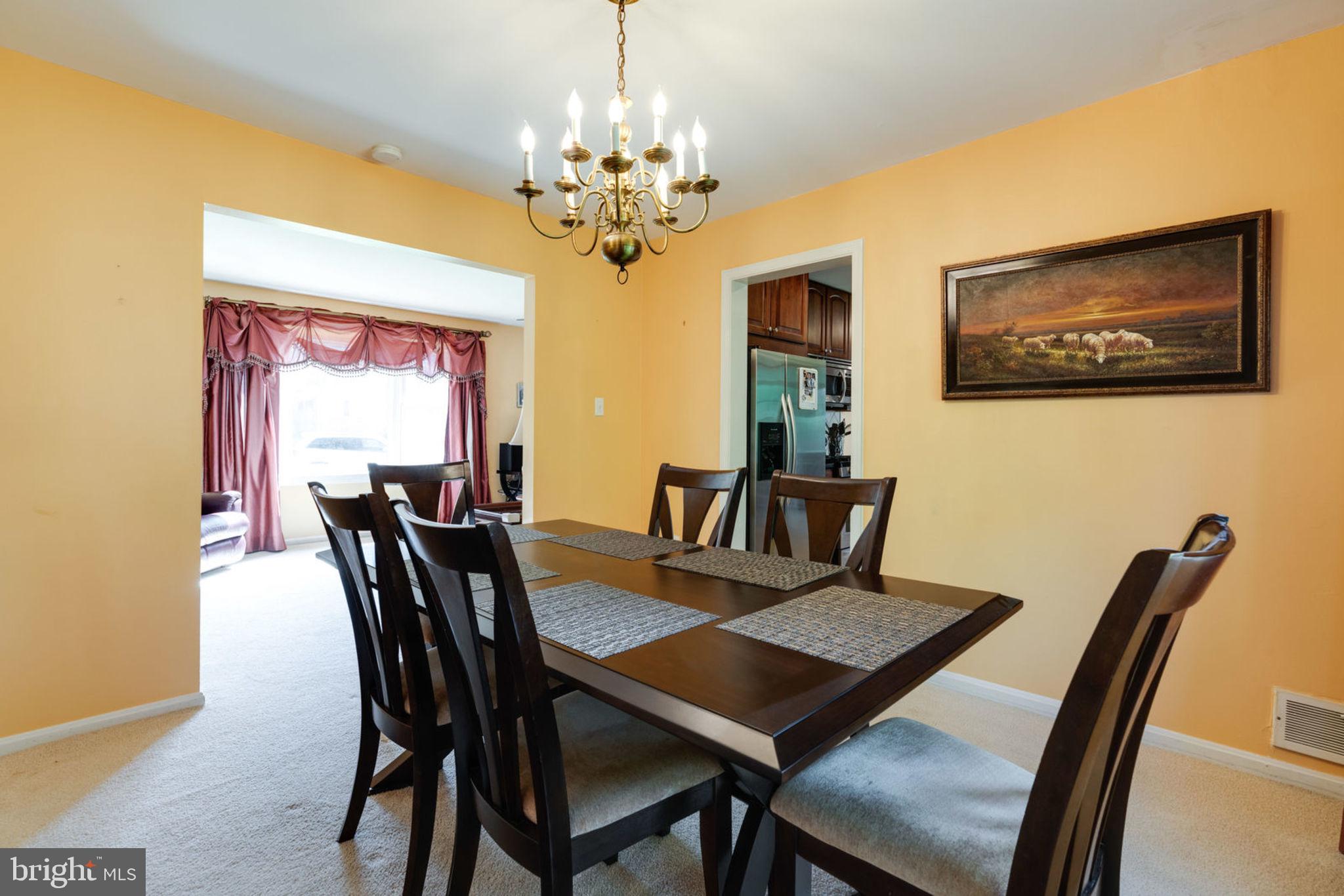 6910 Ontario Street Springfield, VA 22152 - Photo 9 of 31 Dining Room