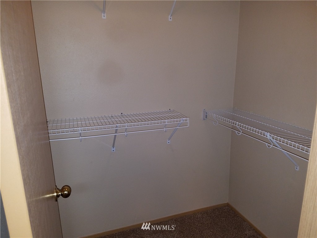 5422 Parker Road East Sumner, WA 98390 - Photo 14 of 20