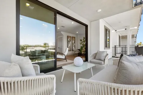 $2,095,000 | 310-326 Chinquapin Avenue, Carlsbad, CA 92008