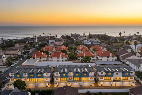 $2,095,000 | 310-326 Chinquapin Avenue, Carlsbad, CA 92008