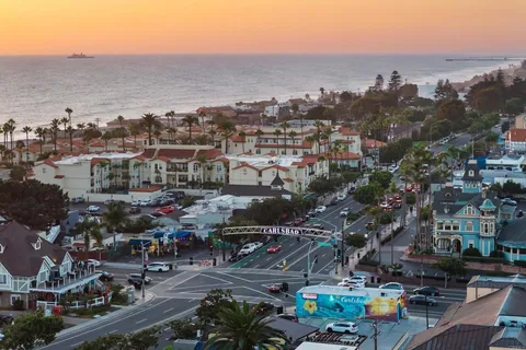 $2,095,000 | 310-326 Chinquapin Avenue, Carlsbad, CA 92008