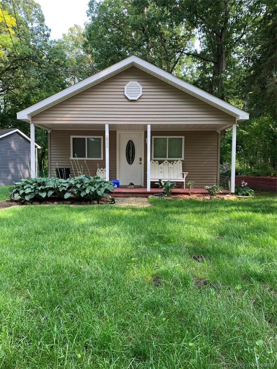 1711 Clark Lake Road Brighton, MI 48114 - Photo 1 of 28 IMG-3929.jpg