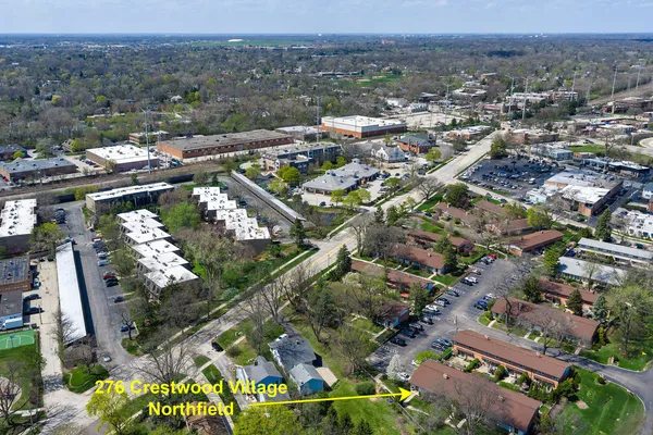 $328,000 | 276 Crestwood Village, Northfield, IL 60093