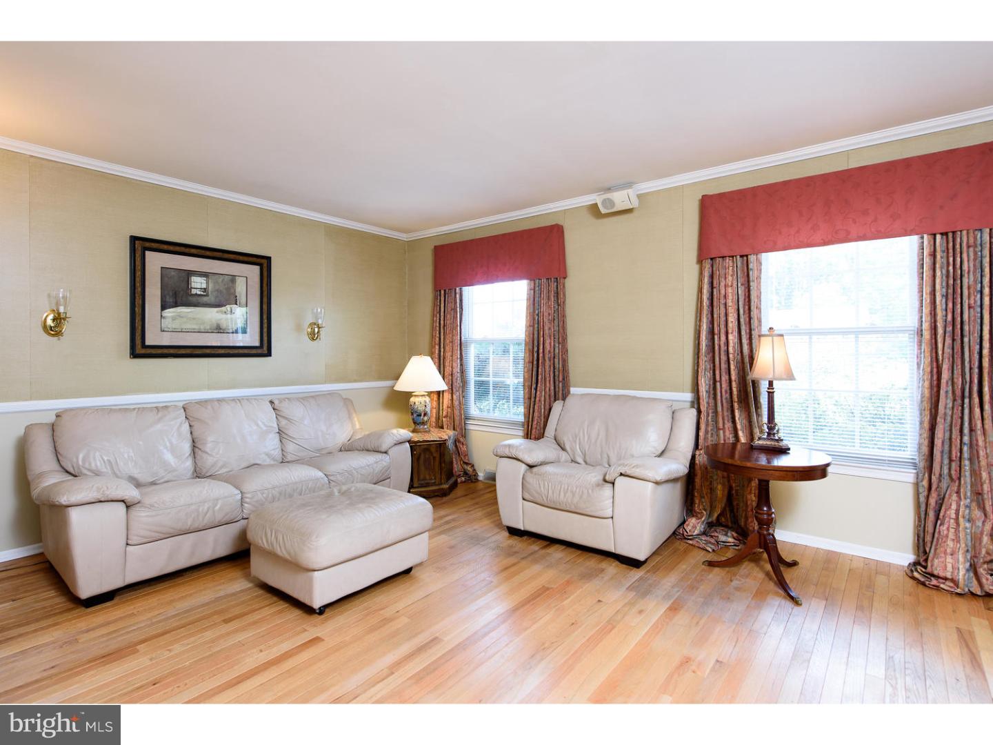 519 Cobbleskill Lane Exton, PA 19341 - Photo 4 of 24 Living Room