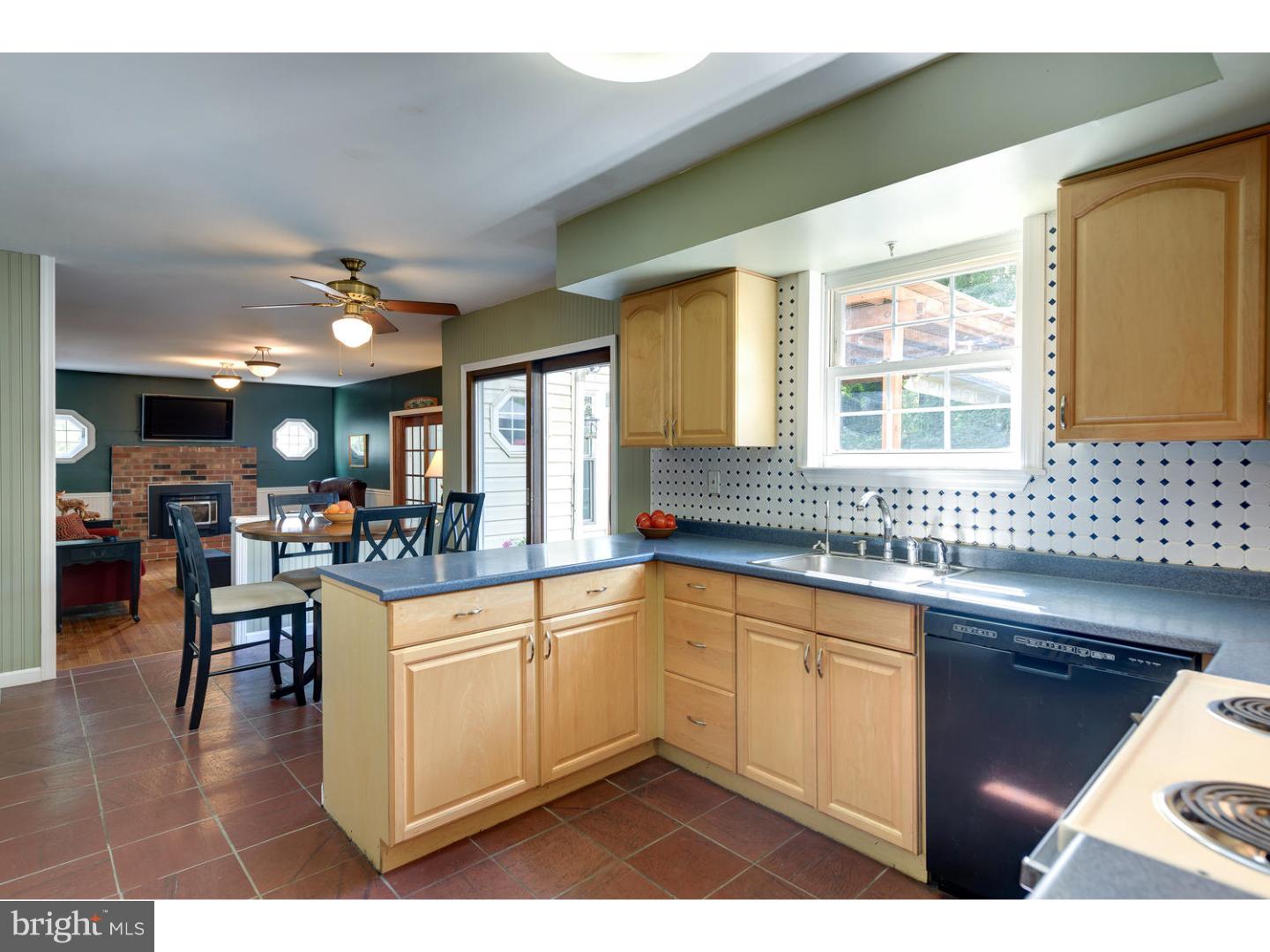 519 Cobbleskill Lane Exton, PA 19341 - Photo 8 of 24 Kitchen