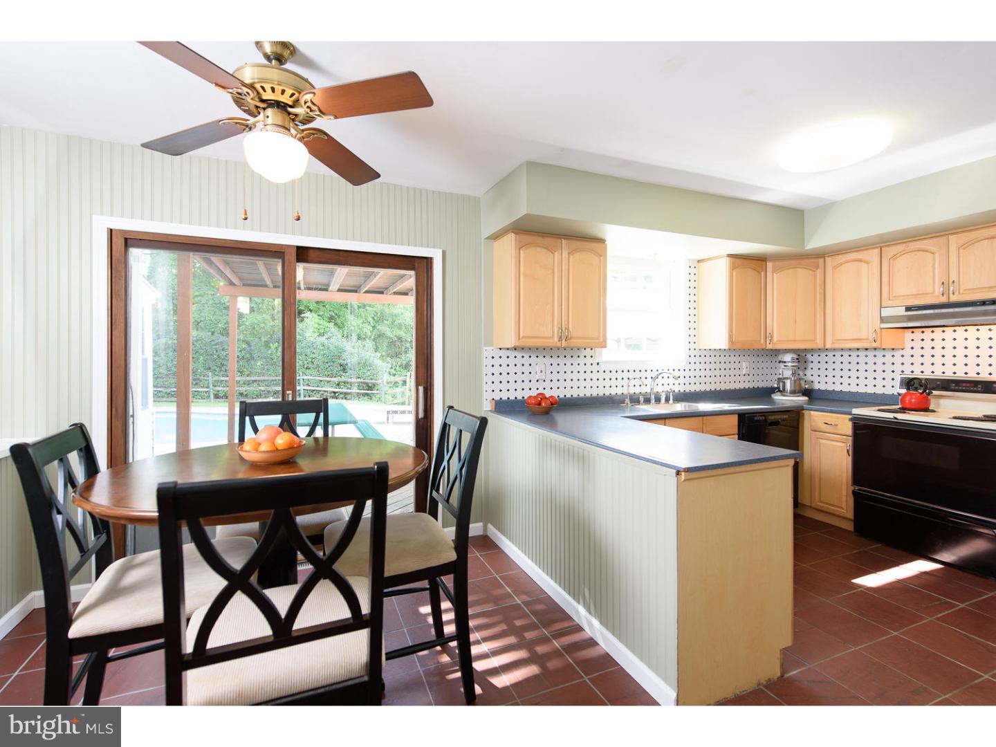 519 Cobbleskill Lane Exton, PA 19341 - Photo 10 of 24 Kitchen