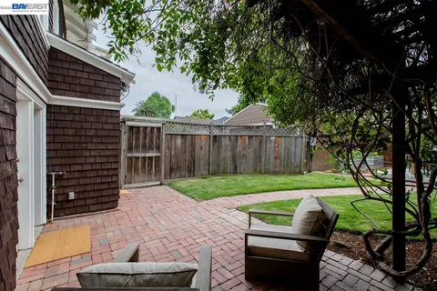 $1,195,000 | 1716 Santa Clara Avenue, Alameda, CA 94501
