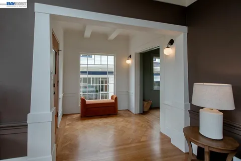 $1,195,000 | 1716 Santa Clara Avenue, Alameda, CA 94501