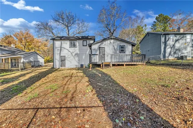 a house view with a outdoor space