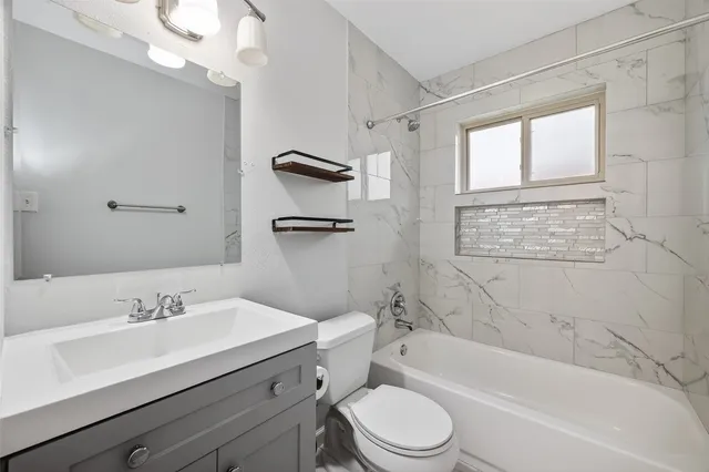 $245,000 | 1125 East Lambuth Lane, Deer Park, TX 77536