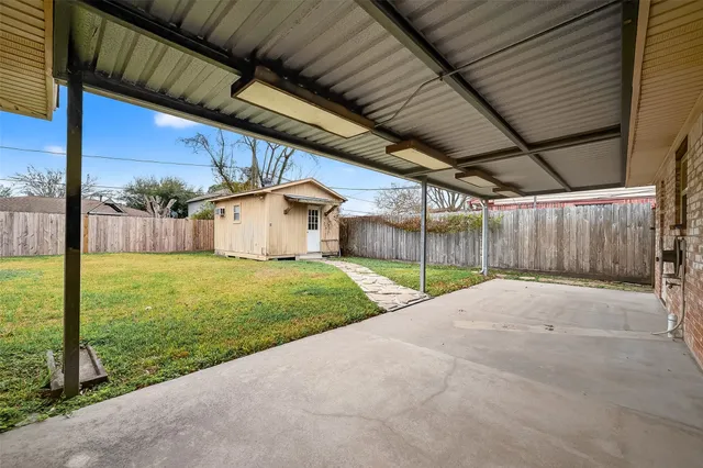 $245,000 | 1125 East Lambuth Lane, Deer Park, TX 77536