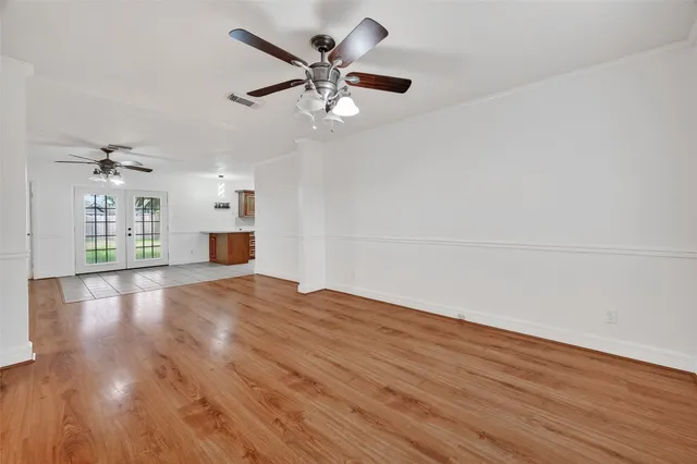 $245,000 | 1125 East Lambuth Lane, Deer Park, TX 77536