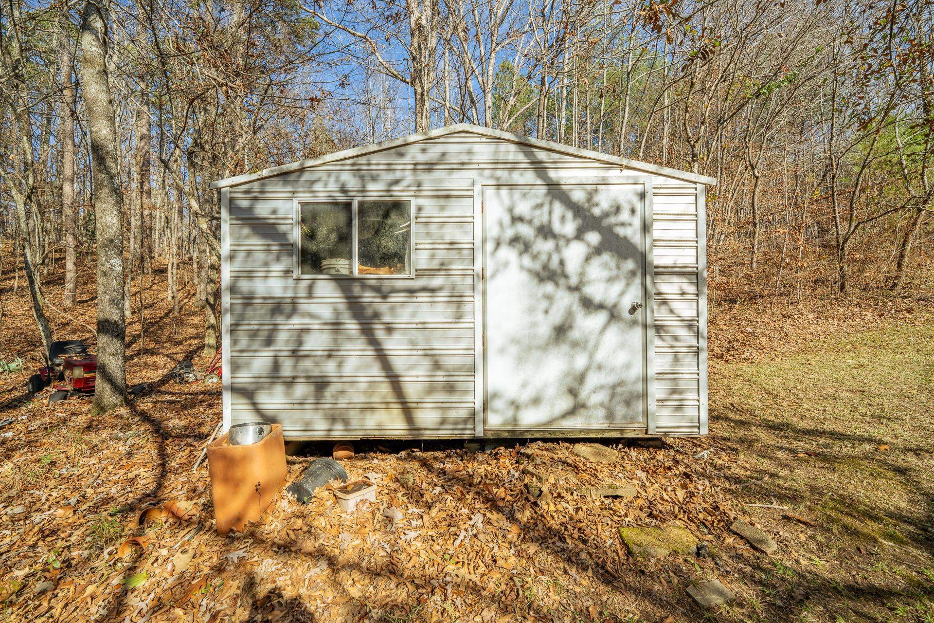 165 Cr 321 Road Iuka, MS 38852 - Photo 26 of 40 a view of wooden door