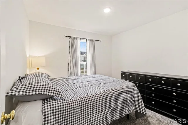 $299,900 | 894 Black Bear Drive, House Springs, MO 63051