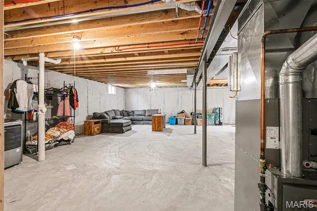 $299,900 | 894 Black Bear Drive, House Springs, MO 63051