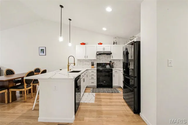 $299,900 | 894 Black Bear Drive, House Springs, MO 63051