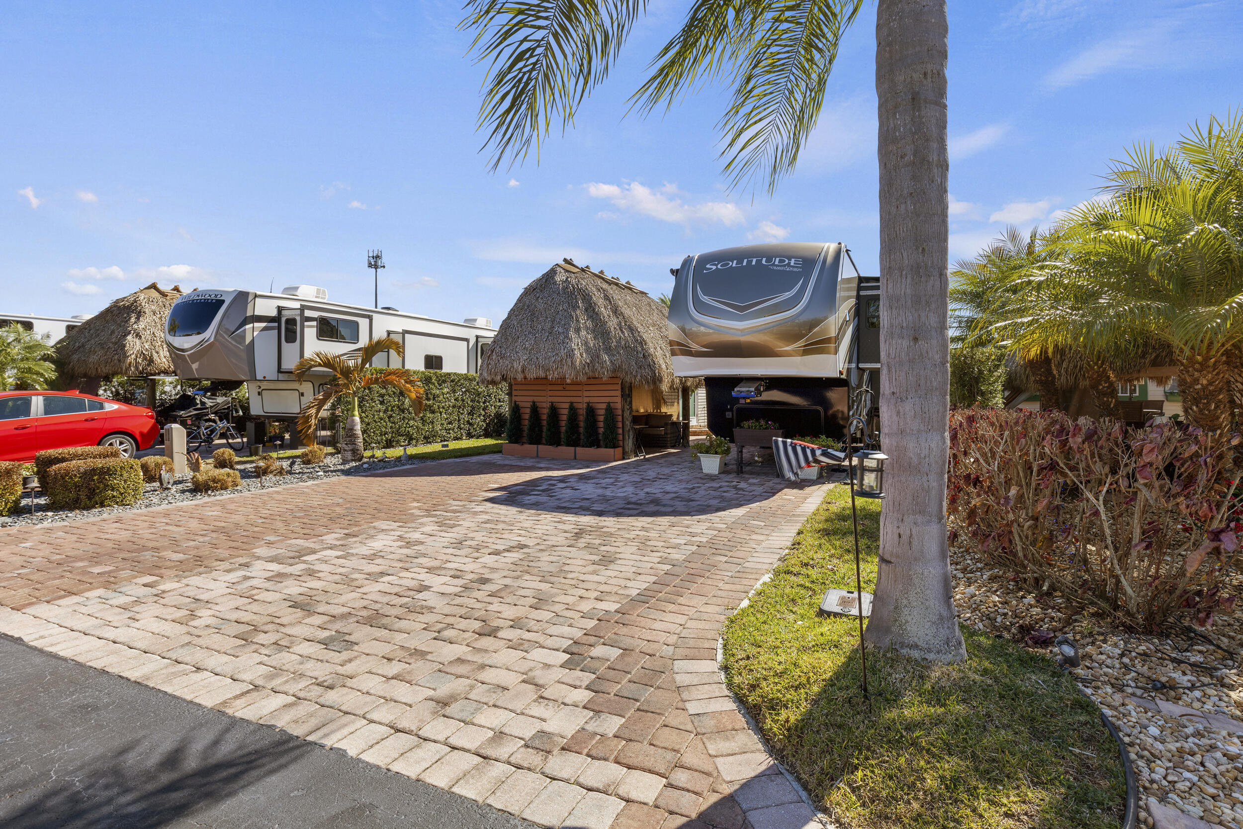 532 Southwest 38th Way Okeechobee, FL 34974 - Photo 3 of 70 3_img_2384