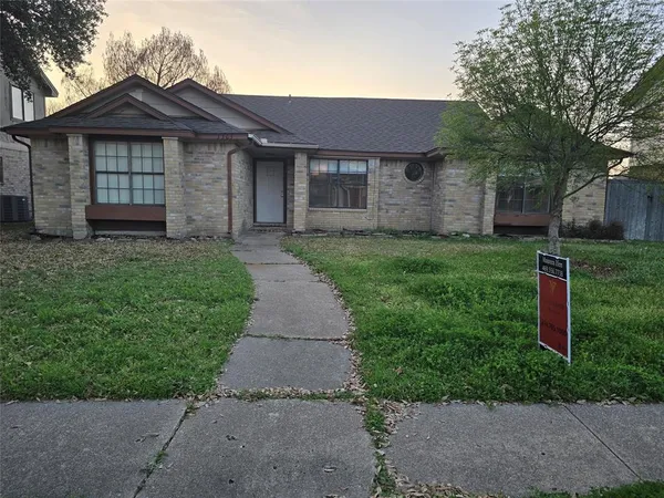 $2,500 | 3305 Bucknell Drive, Rowlett, TX 75088