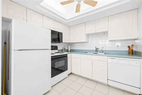 $120,000 | 11720 Park Boulevard North, Unit 302, Seminole, FL 33772