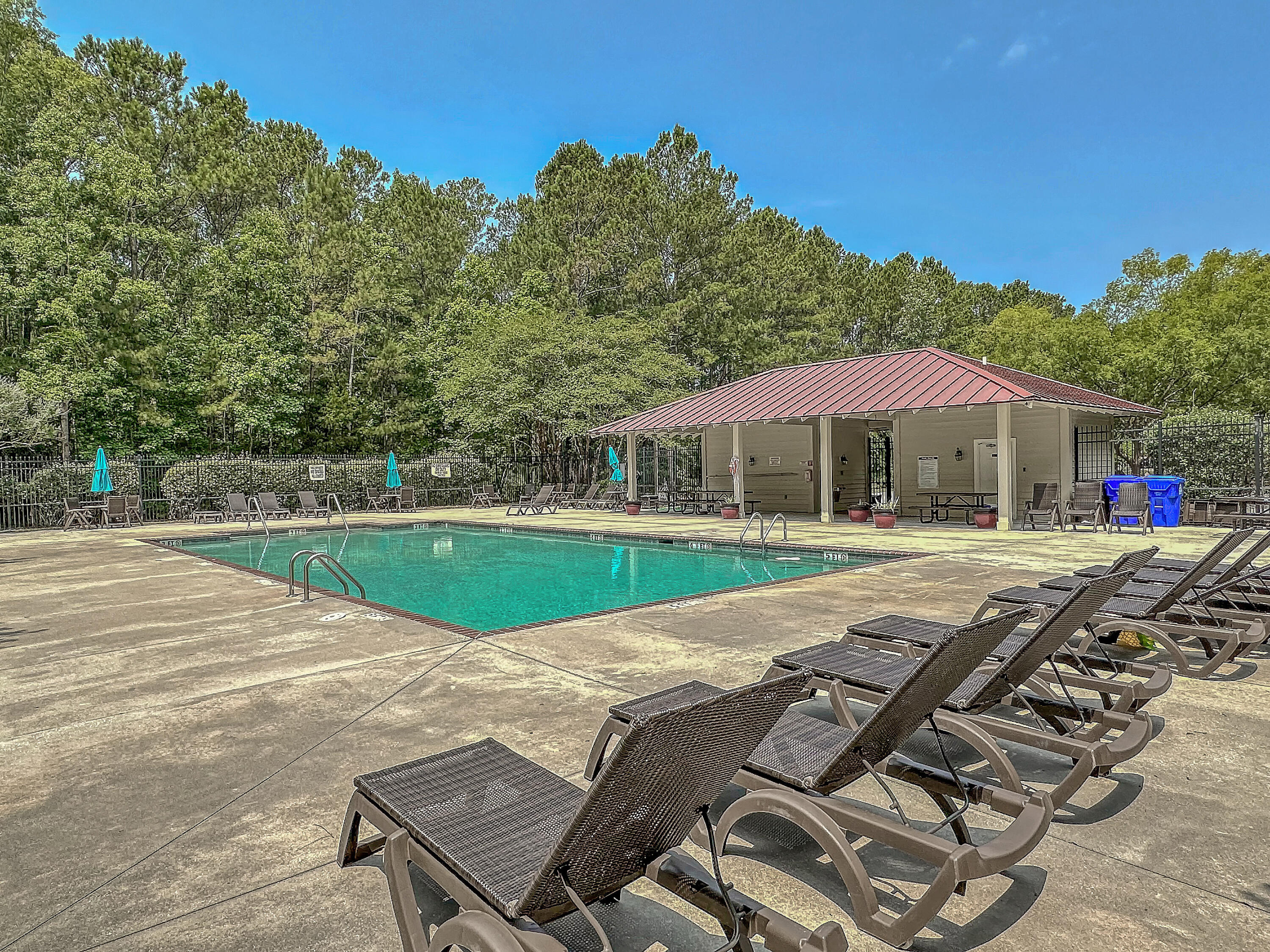 339 Commonwealth Road Mount Pleasant, SC 29466 - Photo 67 of 72 Community Pool