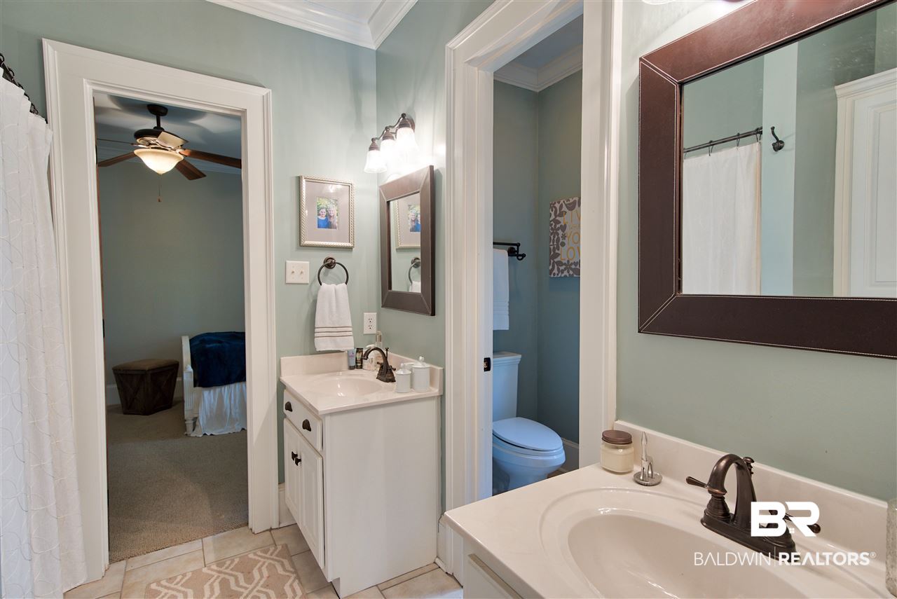 33184 Augusta Court Loxley, AL 36551 - Photo 27 of 49 Guest Bathroom