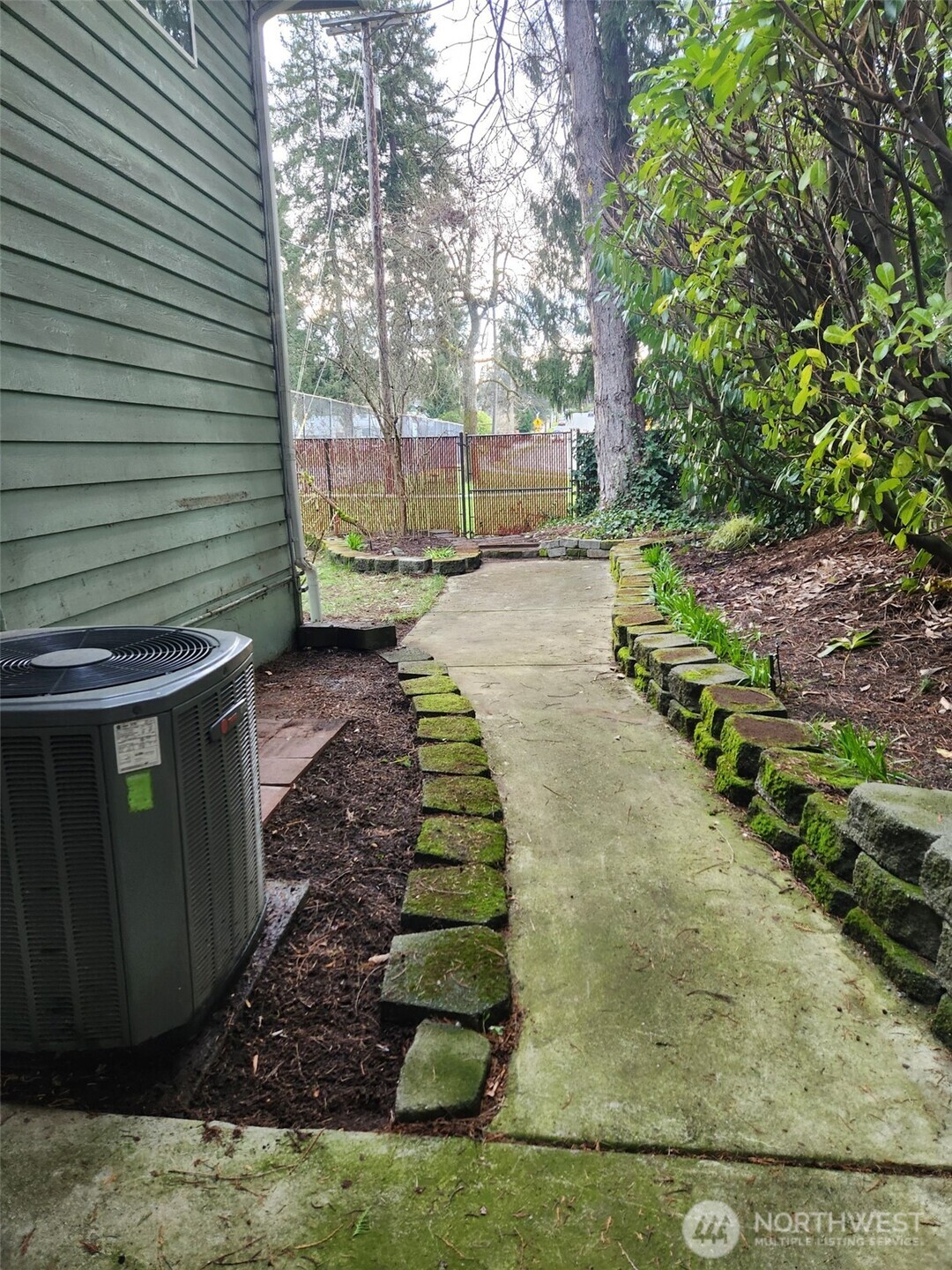 714 Pasadena Avenue Fircrest, WA 98466 - Photo 9 of 38