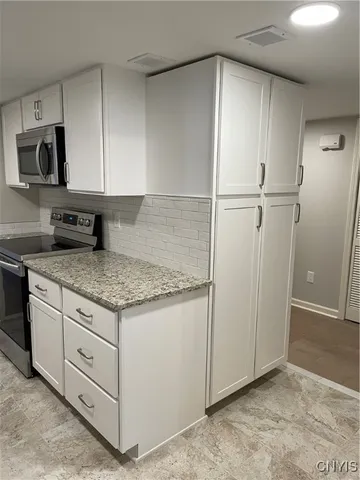 $3,000 | 497 Summerhaven Drive North, Manlius, NY 13057