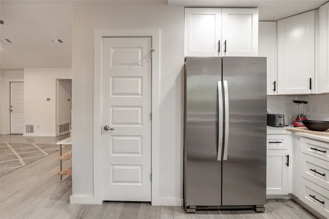 $2,300 | 4601 Candletree Lane, Austin, TX 78744