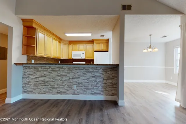 $2,700 | 1922 Waters Edge Drive, Toms River, NJ 08753