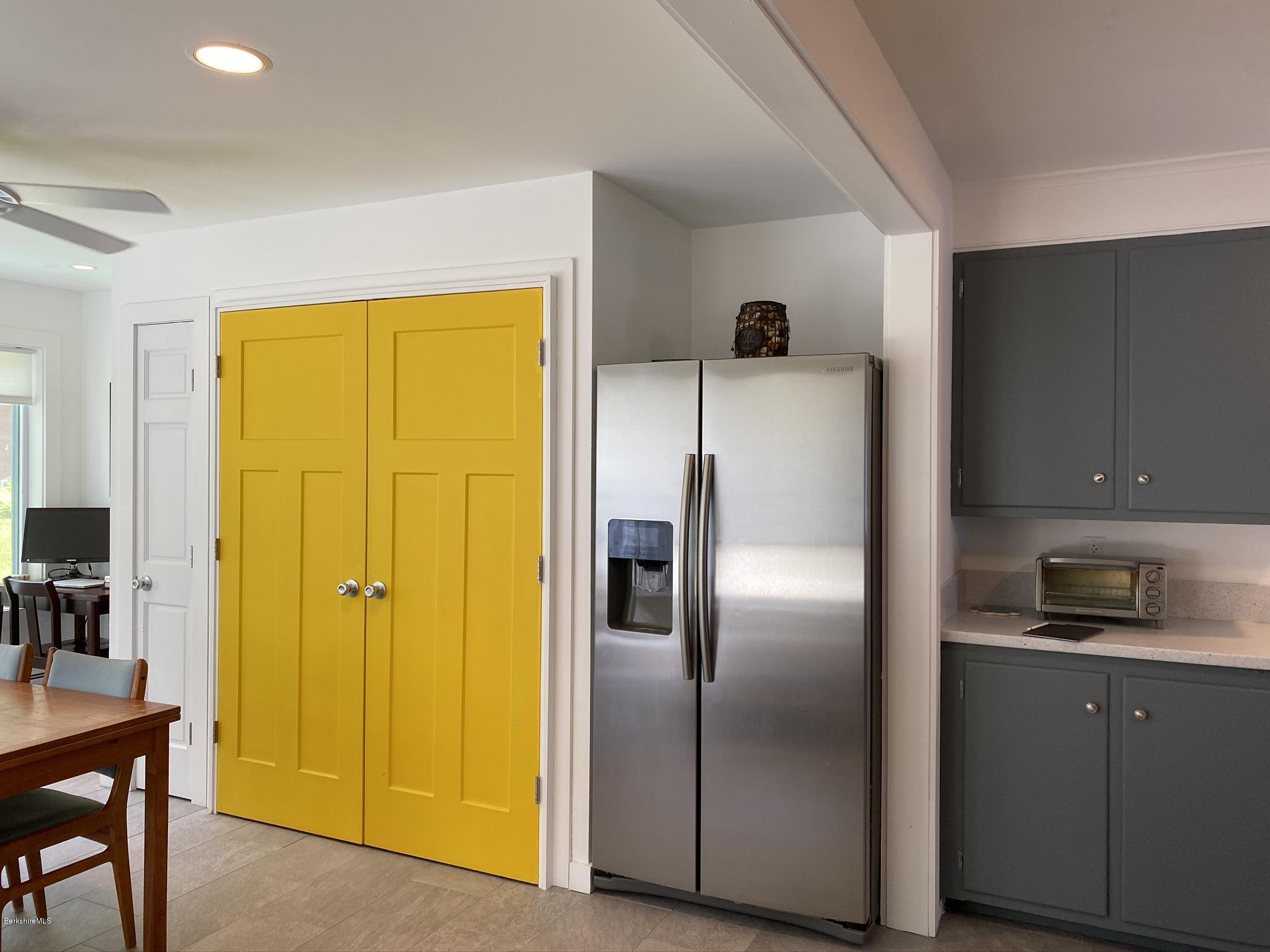804 North Hoosac Road Williamstown, MA 01267 - Photo 2 of 31 E1692150-D121-4066-AF32-244FFCFAA434