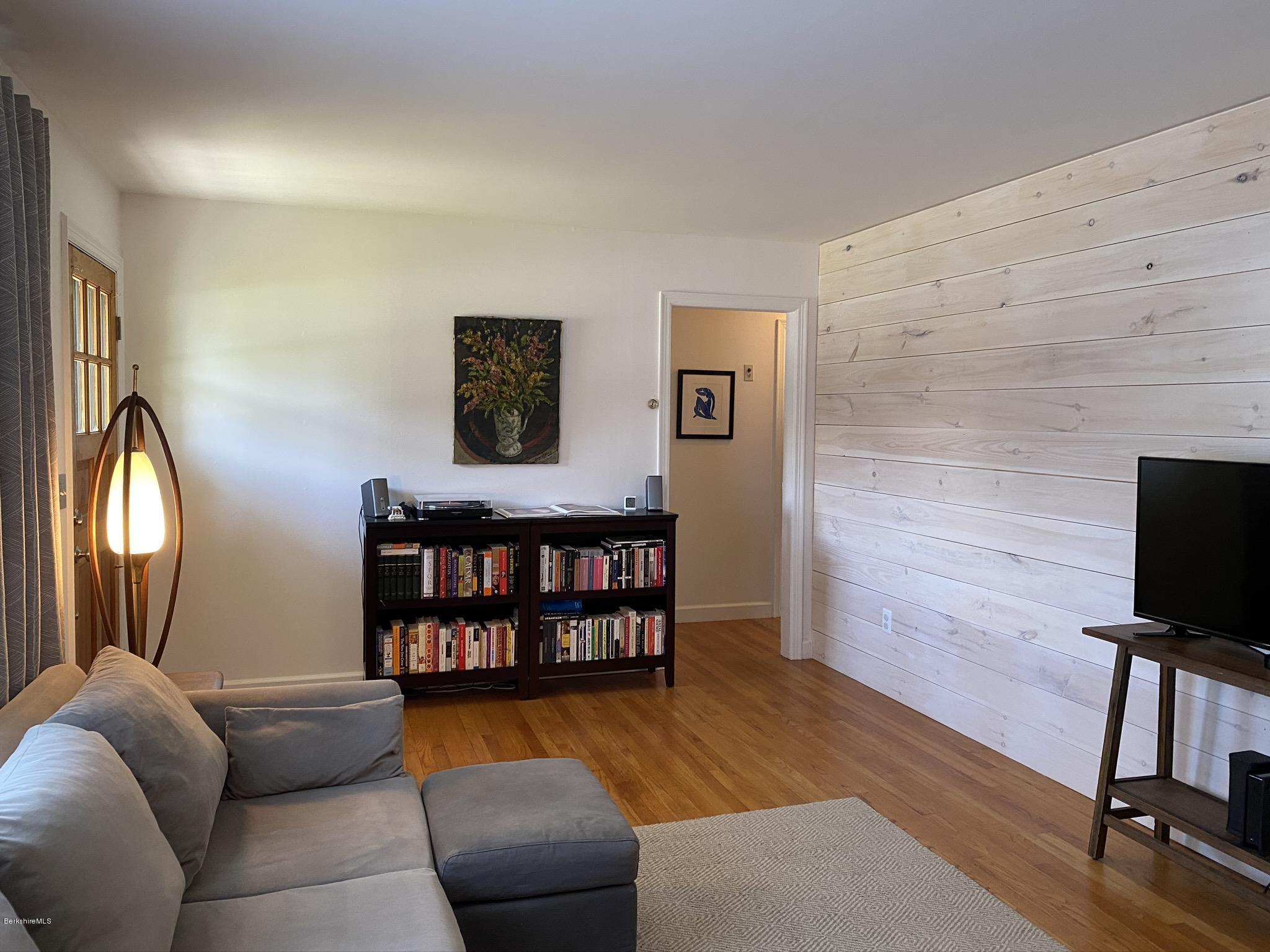 804 North Hoosac Road Williamstown, MA 01267 - Photo 13 of 31 90BA8104-E8D5-43CB-87C1-CA8489BC40EA