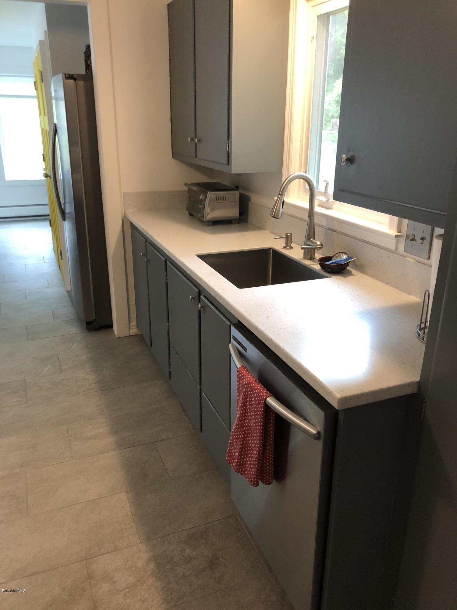 804 North Hoosac Road Williamstown, MA 01267 - Photo 3 of 31 573B0753-64F9-4287-A66E-AF534132B0DE