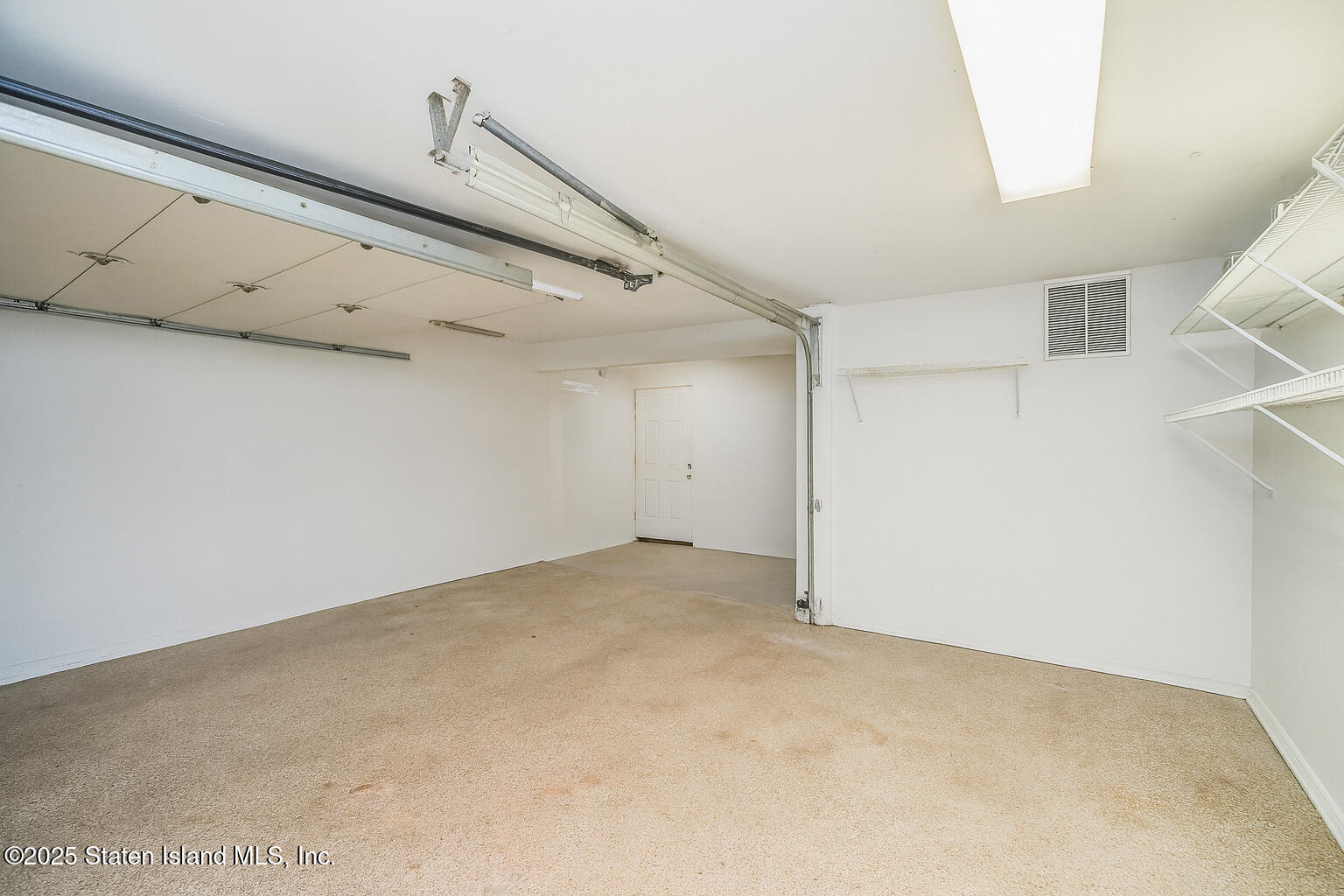 44 Zephyr Avenue Staten Island, NY 10312 - Photo 29 of 54 a view of an empty room