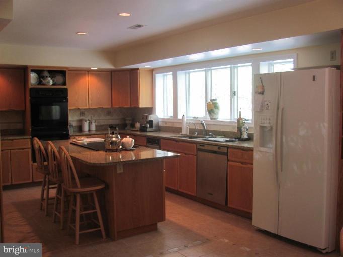 1110 Timber Trail Road Towson, MD 21286 - Photo 2 of 29 Granite counters & porcelain tile flr, double oven